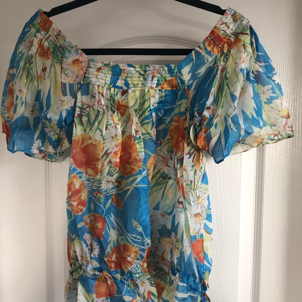 100% silk Zara floral blouse with tie detail